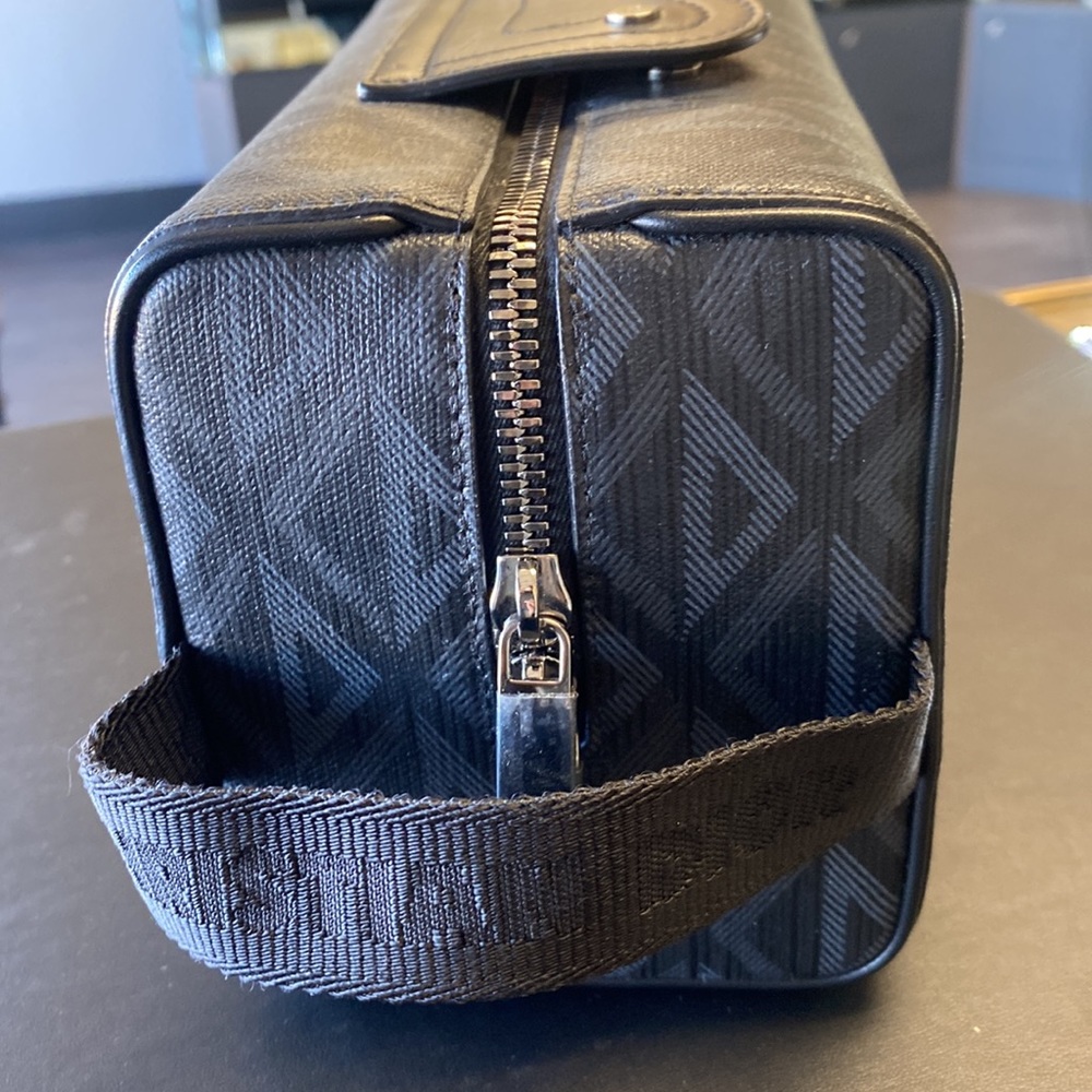 Dior cube zip top cosmetic travel bag - Picture 4 of 8